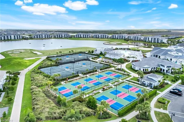 $339,900 | 5454 Double Eagle Circle, Unit 3321, Immokalee, FL 34142