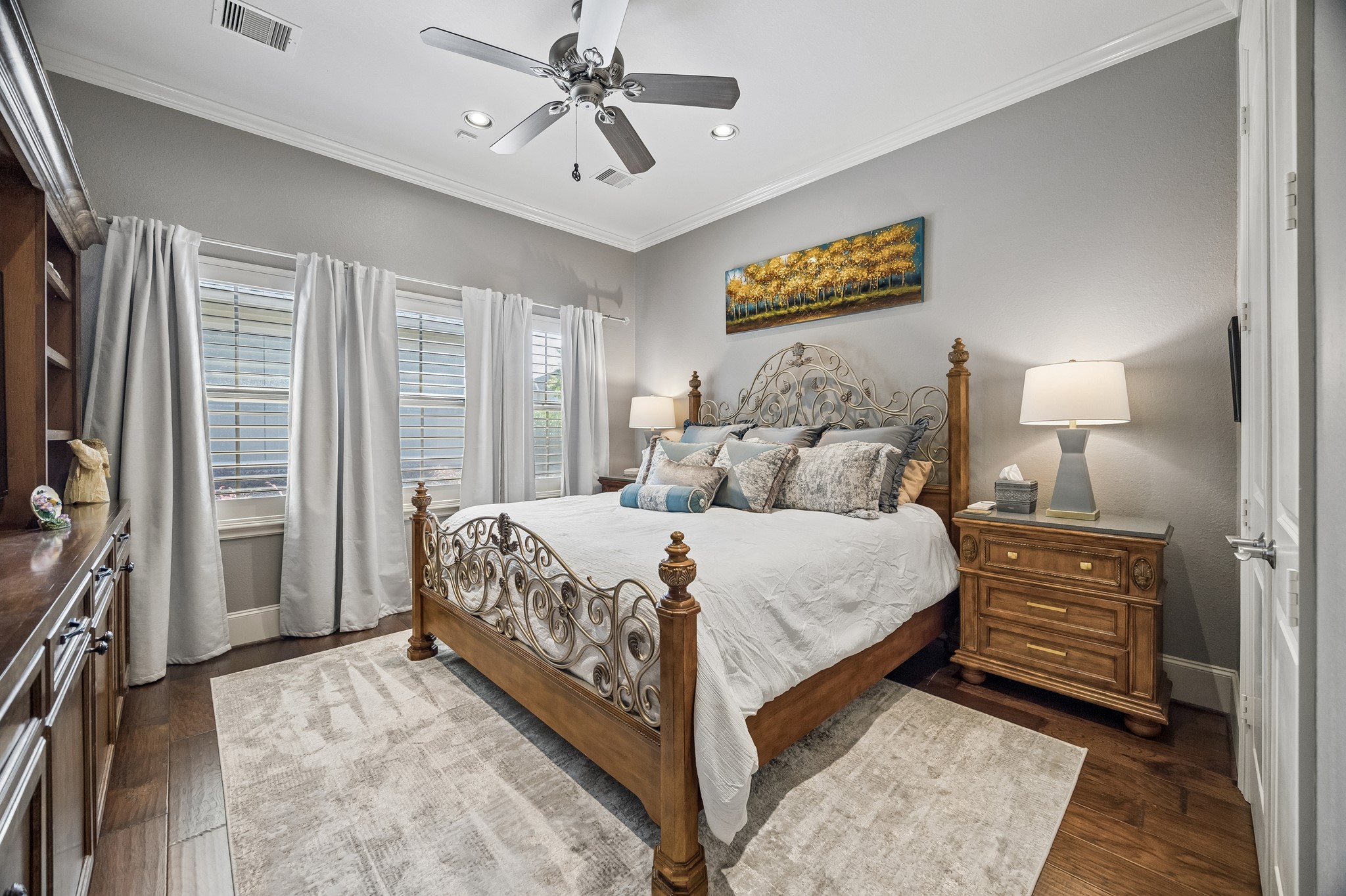 3914 Louvre Lane Houston, TX 77082 - Photo 25 of 31 a bedroom with a bed and a flat screen tv