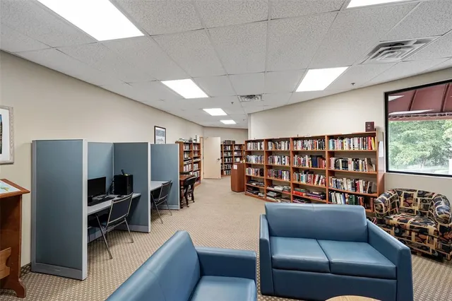 $2,700 | 361 South Hollybrook Drive, Unit 201, Pembroke Pines, FL 33025