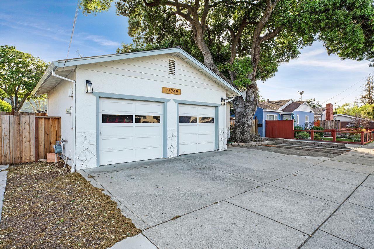 17745 Park Way Morgan Hill, CA 95037 - Photo 3 of 36 a view of a white house
