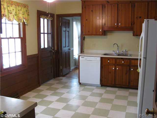 116 Midfield Road North Chesterfield, VA 23236 - Photo 14 of 19 Exterior Front - Kitchen door to the screen porch