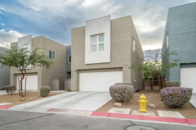 $388,900 | 6471 Cinnamon Hazlenut Street, North Las Vegas, NV 89084