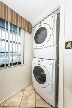 $185,000 | 9860 62nd Avenue North, Unit 1025, St. Petersburg, FL 33708