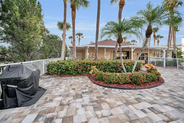 $185,000 | 9860 62nd Avenue North, Unit 1025, St. Petersburg, FL 33708
