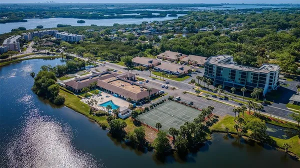 $185,000 | 9860 62nd Avenue North, Unit 1025, St. Petersburg, FL 33708