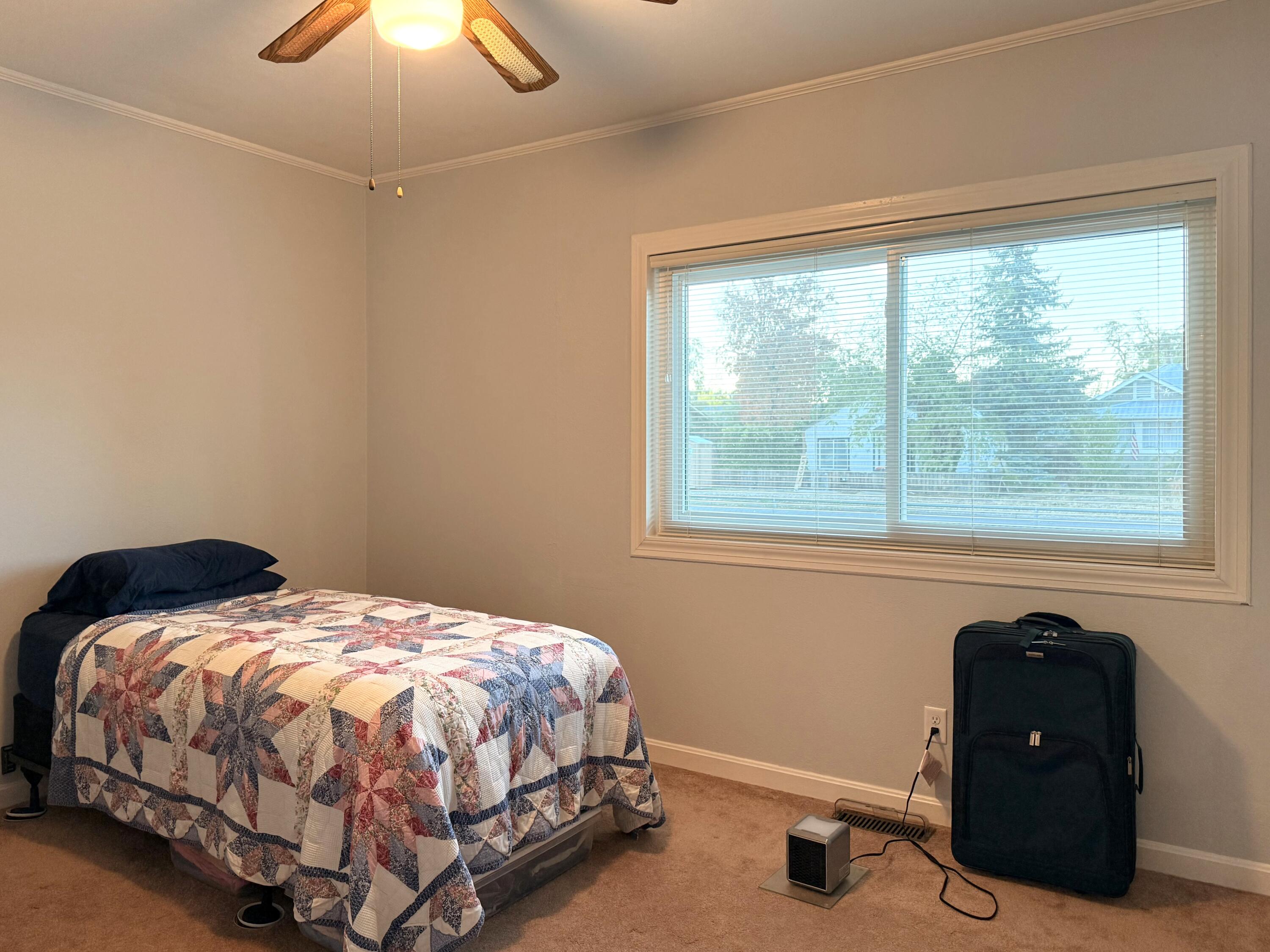 546 Laurel Street Central Point, OR 97502 - Photo 12 of 18 bedroom 2