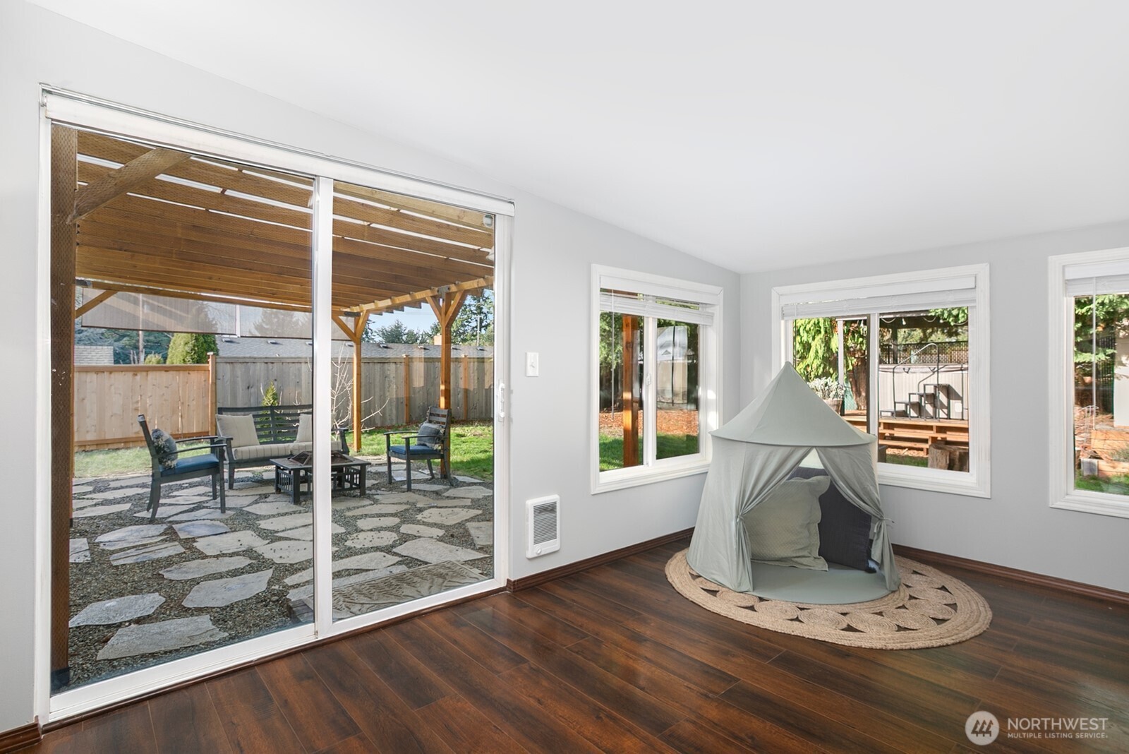 4106 Southeast 3rd Place Renton, WA 98059 - Photo 24 of 32 Gallery Image 24