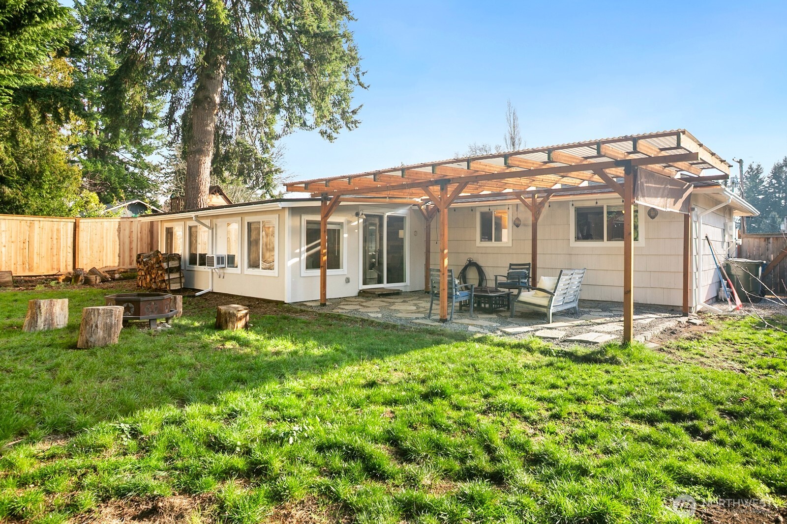 4106 Southeast 3rd Place Renton, WA 98059 - Photo 27 of 32 Gallery Image 27