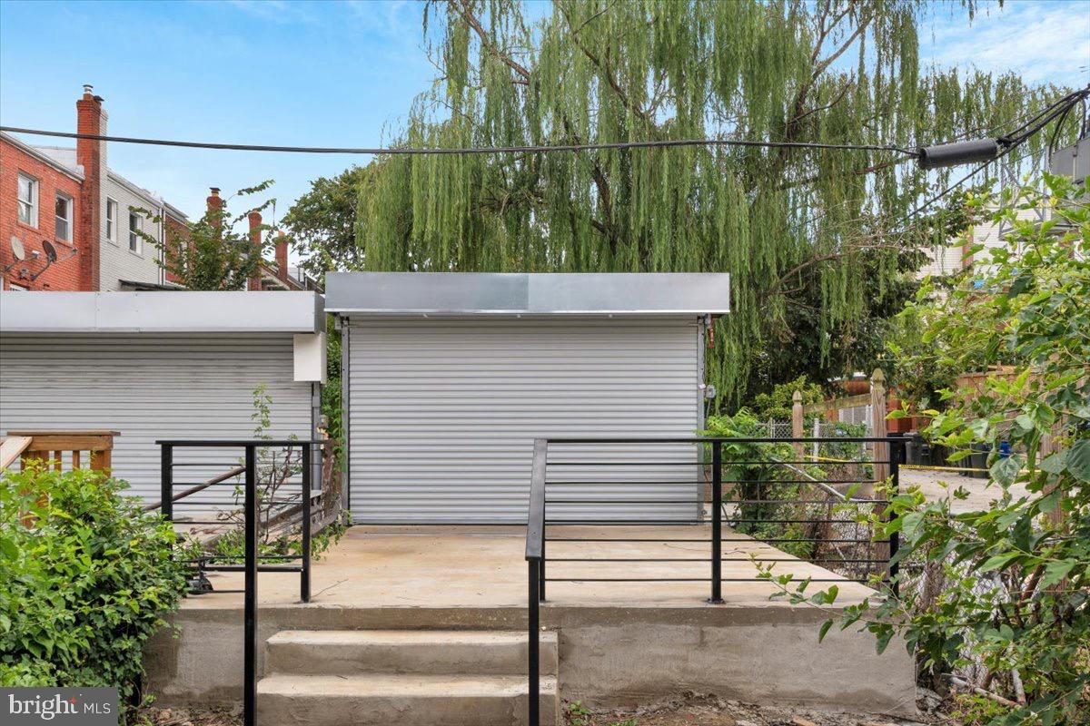 1517 Downing Street Northeast Washington, DC 20018 - Photo 27 of 30