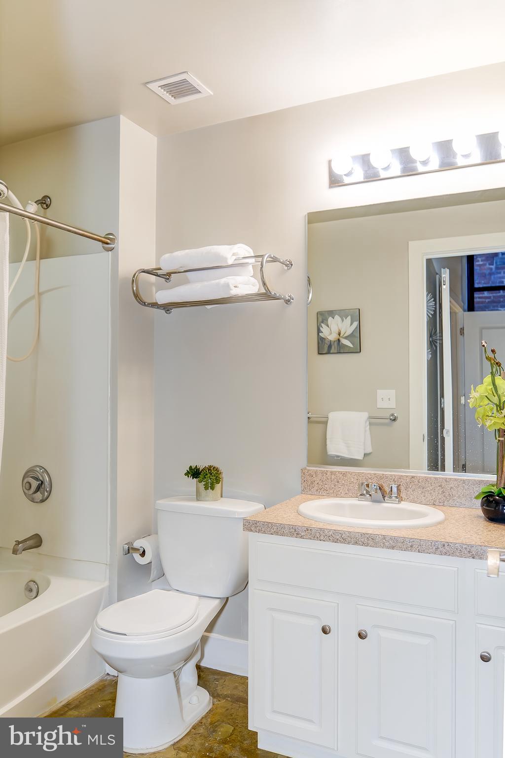 916 G St. Northwest, Unit 306 Washington, DC 20001 - Photo 20 of 25