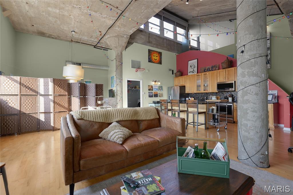 1511 Locust Street, Unit 805 St. Louis, MO 63103 - Photo 14 of 38