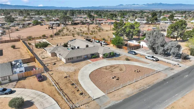 $575,000 | 19949 Rimrock Road East, Apple Valley, CA 92307