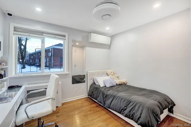 $569,000 | 219-06 67th Avenue, Unit 1 | Oakland Gardens