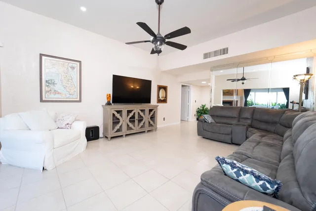 $1,099,000 | 4751 South Indian River Drive, Fort Pierce, FL 34982