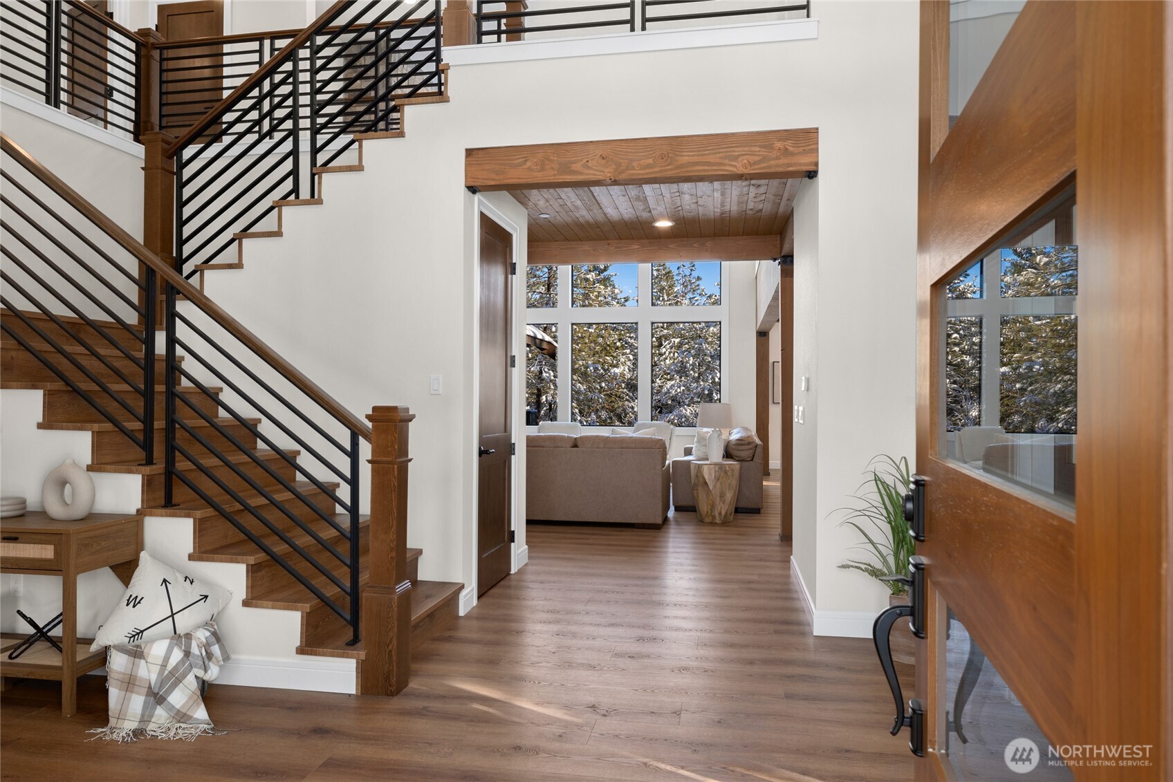 1601 Wanawish Loop Cle Elum, WA 98922 - Photo 8 of 39