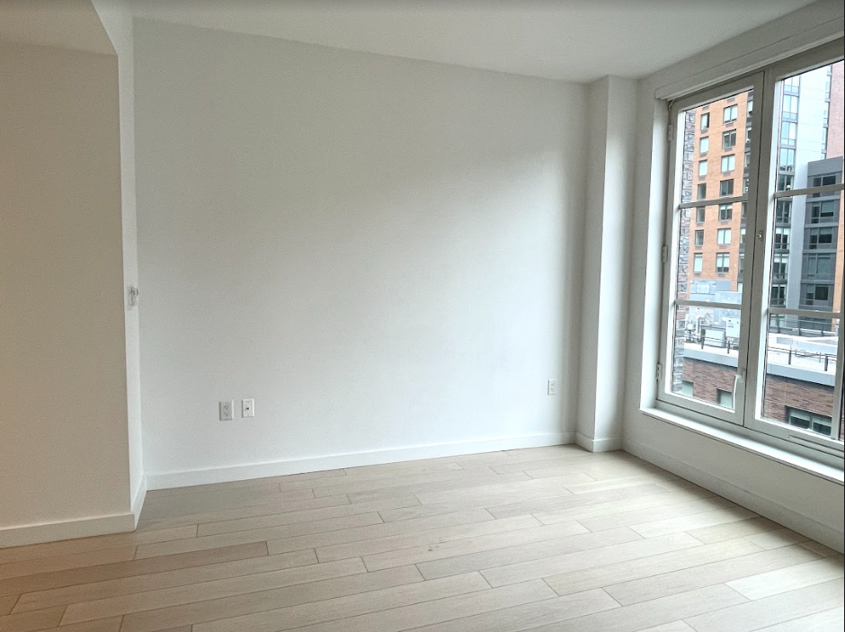 535 West 43rd Street, Unit NORTH 3J Manhattan, NY 10036 - Photo 5 of 18