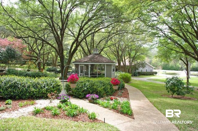 10890 Grant Road Fairhope, AL 36532 - Photo 34 of 42 Lush Landscaping