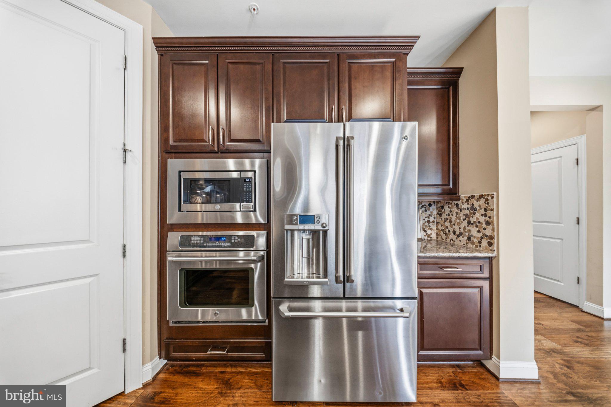 731 Holden Road Frederick, MD 21701 - Photo 29 of 78 Sleek kitchen with modern appliances.