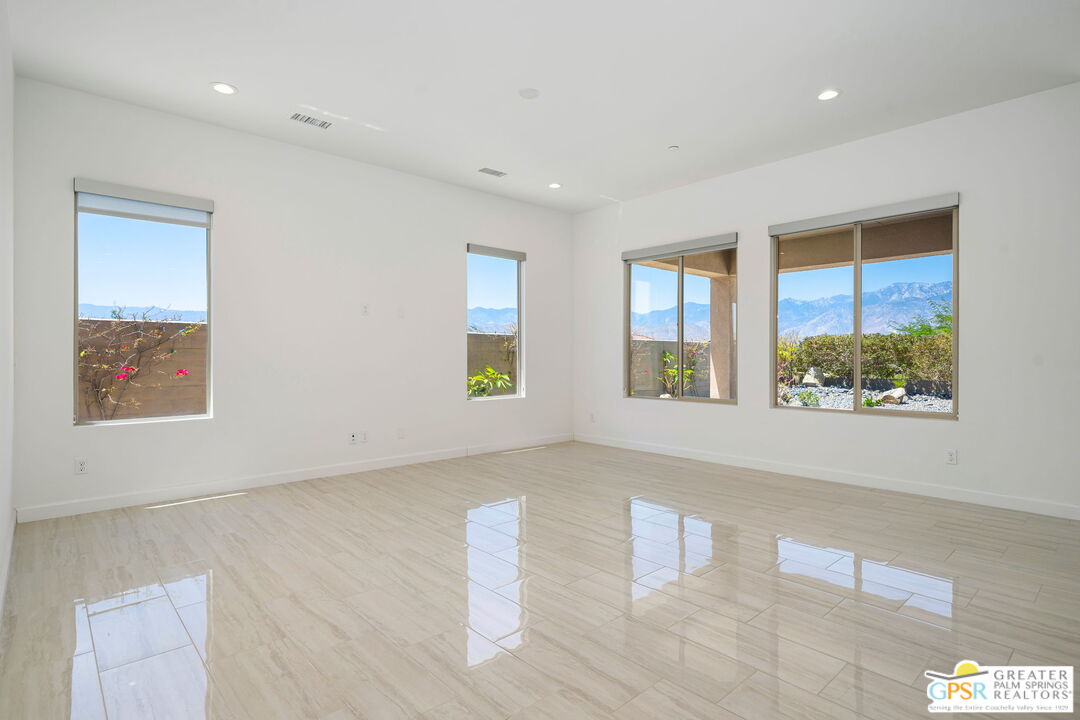 23 Sherry Rancho Mirage, CA 92270 - Photo 3 of 43