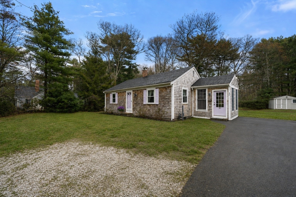 34 Newtown Road Sandwich, MA 02563 - Photo 1 of 18