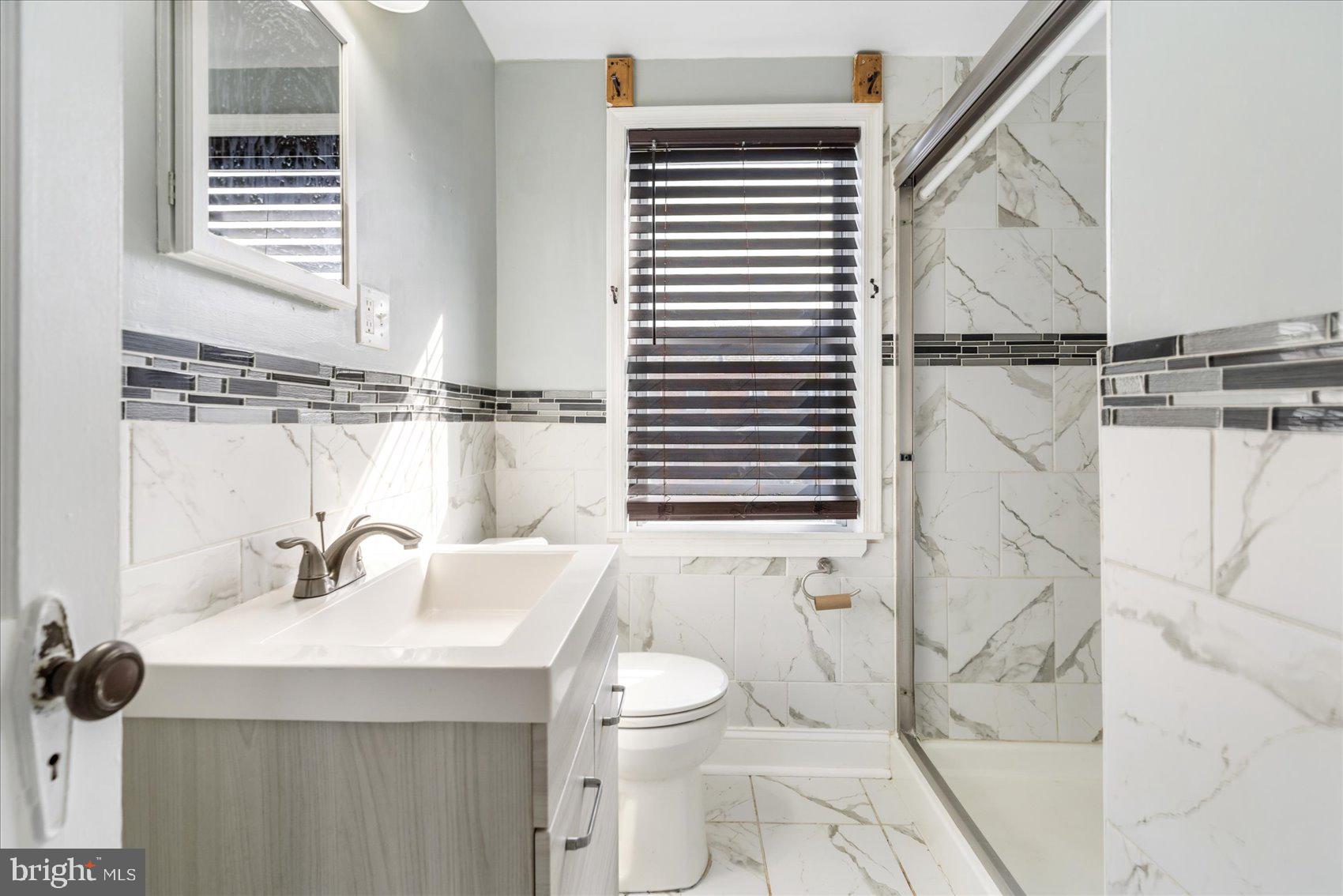 3928 Annellen Road Baltimore, MD 21215 - Photo 15 of 32 Full Bathroom on the Upper Level