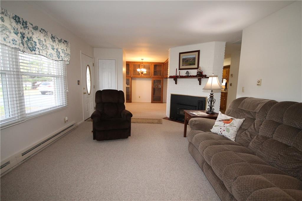 3295 West Carr Hill Road Columbus, IN 47201 - Photo 6 of 24 Gallery Image 6