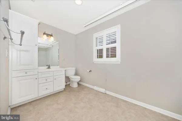 $489,900 | 235 Montclair Court, Hagerstown, MD 21742
