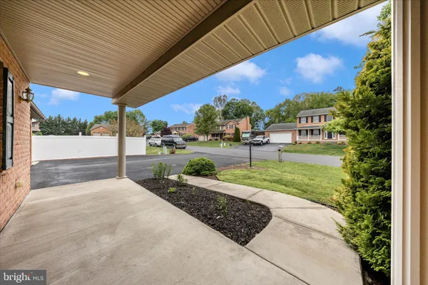 $489,900 | 235 Montclair Court, Hagerstown, MD 21742