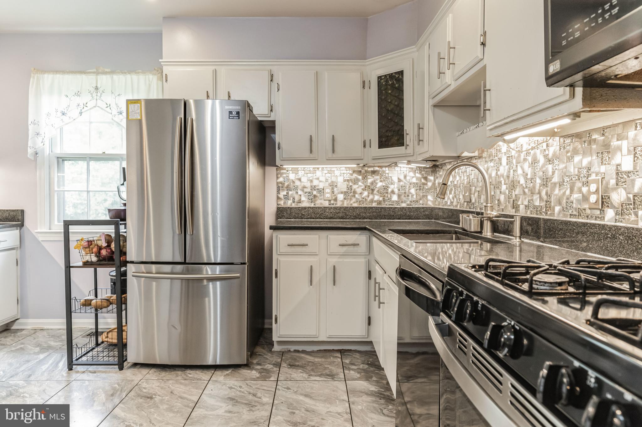 11500 Chantilly Lane Bowie, MD 20721 - Photo 11 of 39 Updated Kitchen