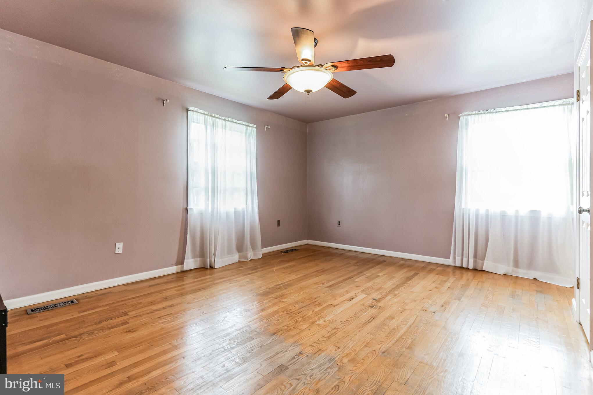 11500 Chantilly Lane Bowie, MD 20721 - Photo 19 of 39 Master Bedroom