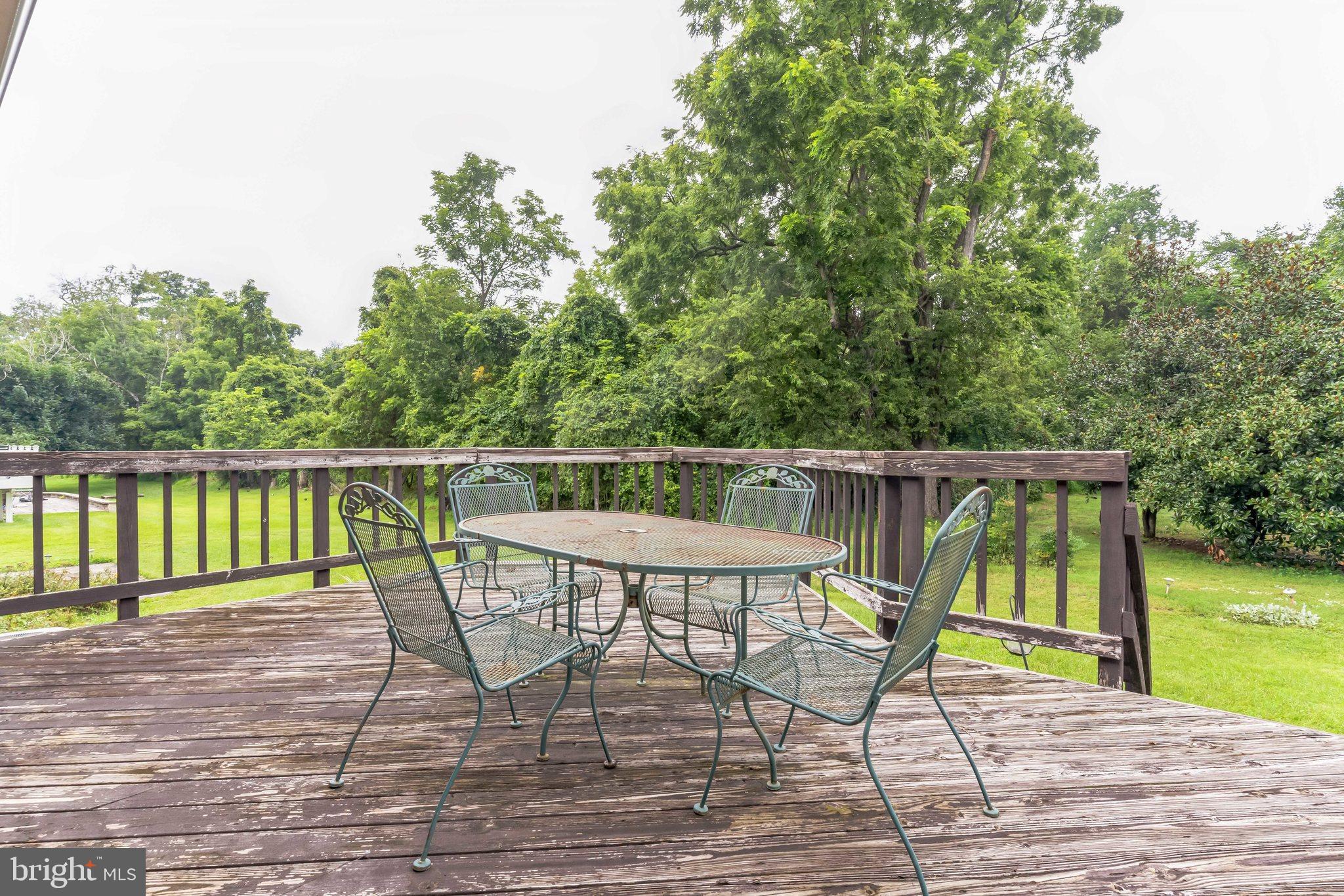 11500 Chantilly Lane Bowie, MD 20721 - Photo 36 of 39 Deck