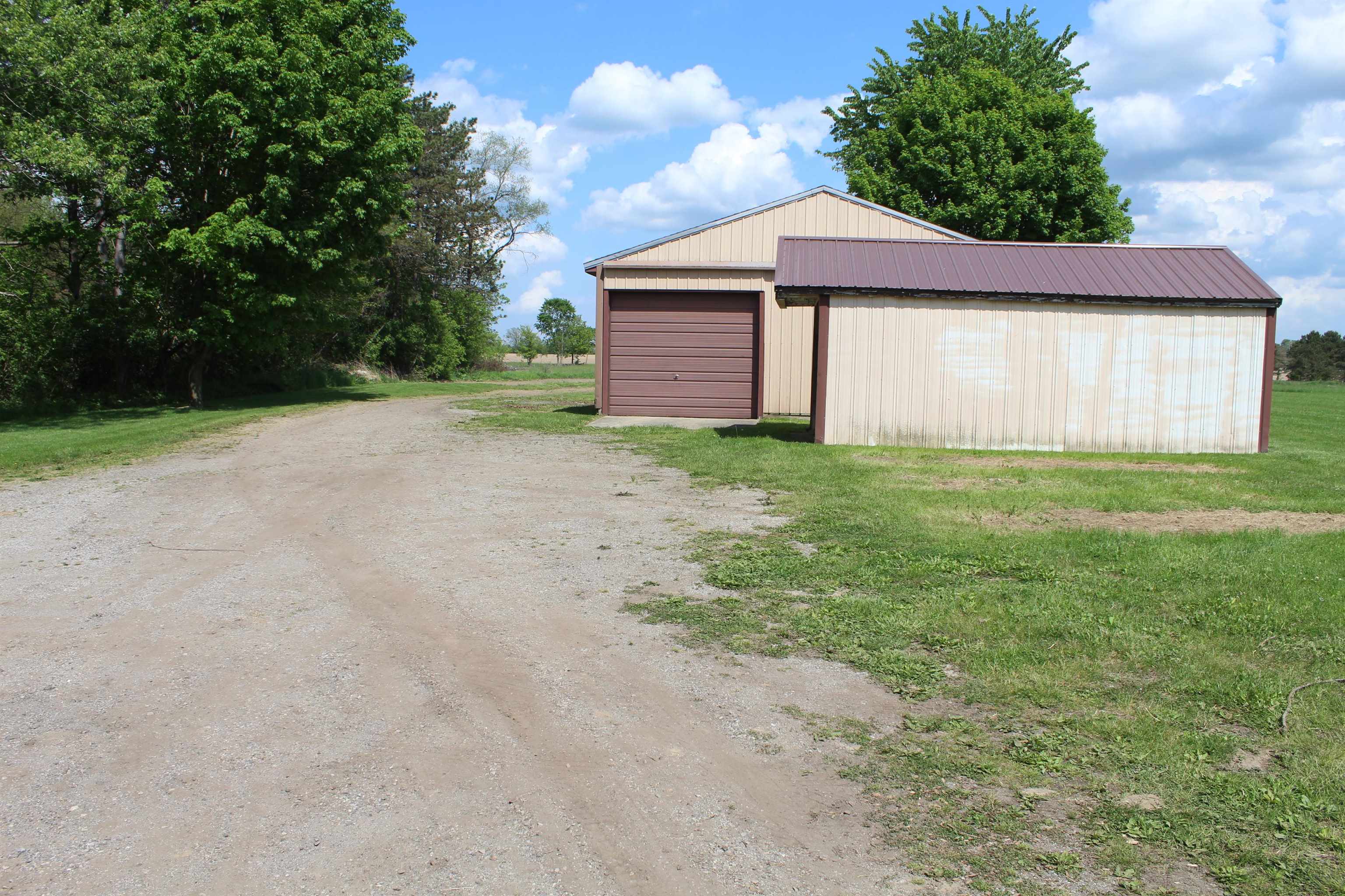 9122 North Genesee Road Mount Morris, MI 48458 - Photo 18 of 20 50142428-cf5bd403-a350-49bd-949a-7930e13d19c7.JPG