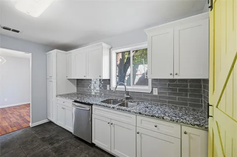 $309,999 | 5624 Wheaton Drive, Fort Worth, TX 76133