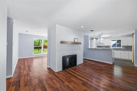 $309,999 | 5624 Wheaton Drive, Fort Worth, TX 76133