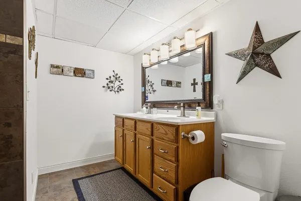 $575,000 | 17371 220th Street, Lucan, MN 56255