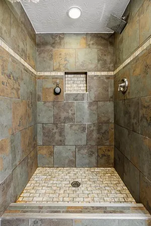 $575,000 | 17371 220th Street, Lucan, MN 56255