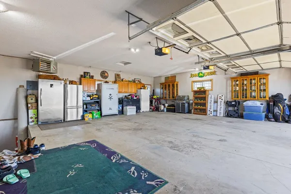 $575,000 | 17371 220th Street, Lucan, MN 56255