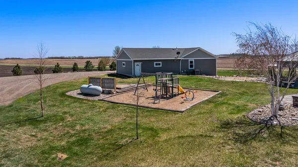 $575,000 | 17371 220th Street, Lucan, MN 56255