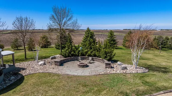 $575,000 | 17371 220th Street, Lucan, MN 56255