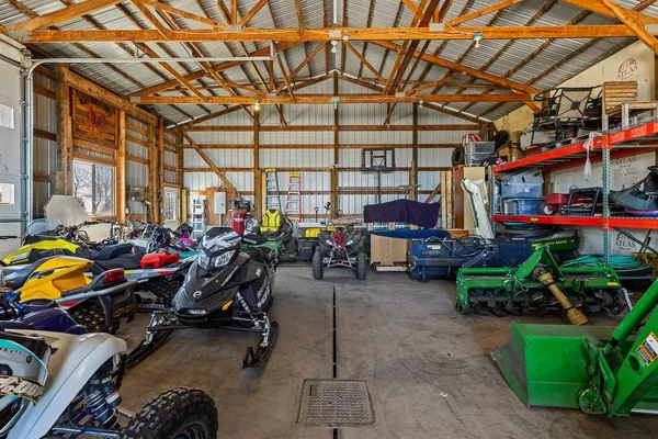 $575,000 | 17371 220th Street, Lucan, MN 56255