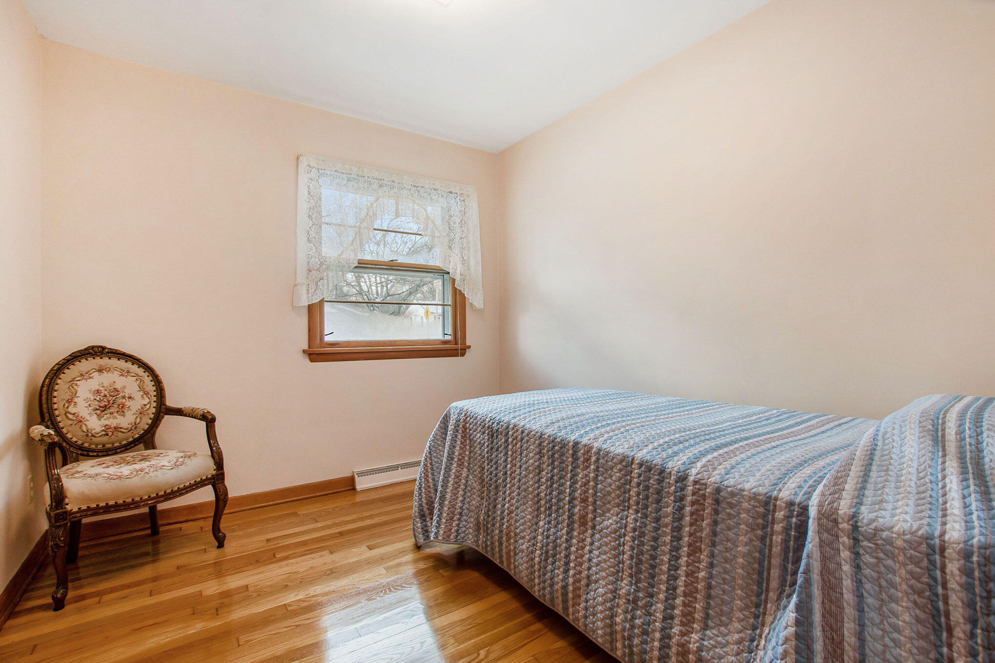 218 South Fruitport Road Spring Lake, MI 49456 - Photo 11 of 31 Bedroom #3