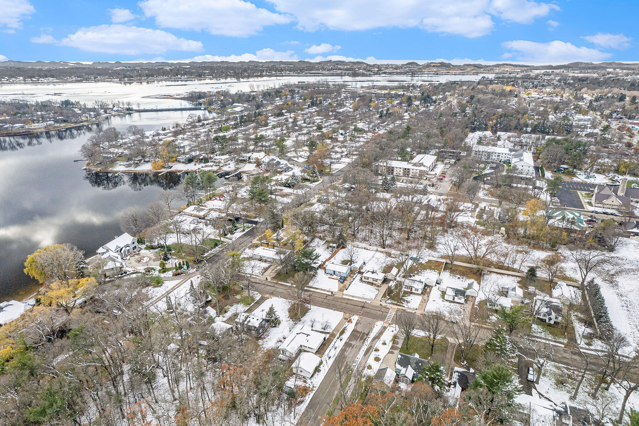 218 South Fruitport Road Spring Lake, MI 49456 - Photo 29 of 31 Aerial