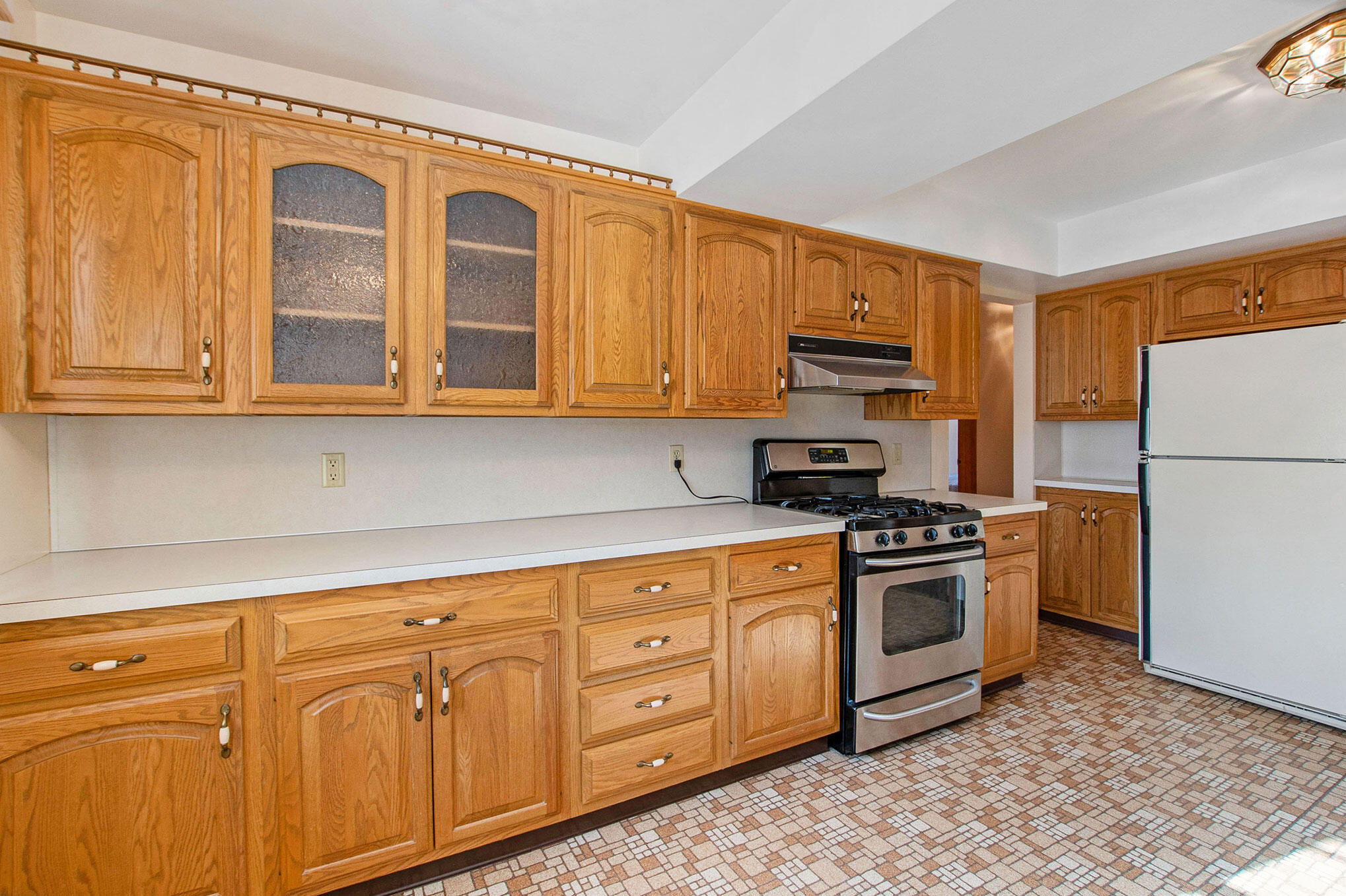 218 South Fruitport Road Spring Lake, MI 49456 - Photo 4 of 31 Kitchen
