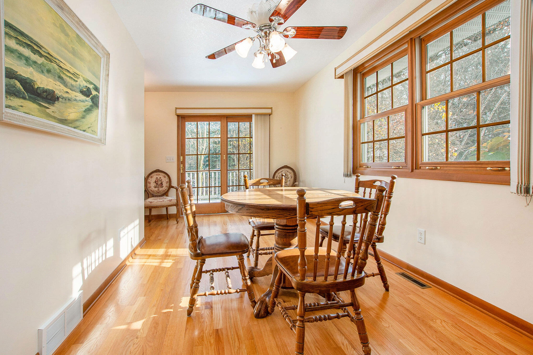 218 South Fruitport Road Spring Lake, MI 49456 - Photo 6 of 31 Dining