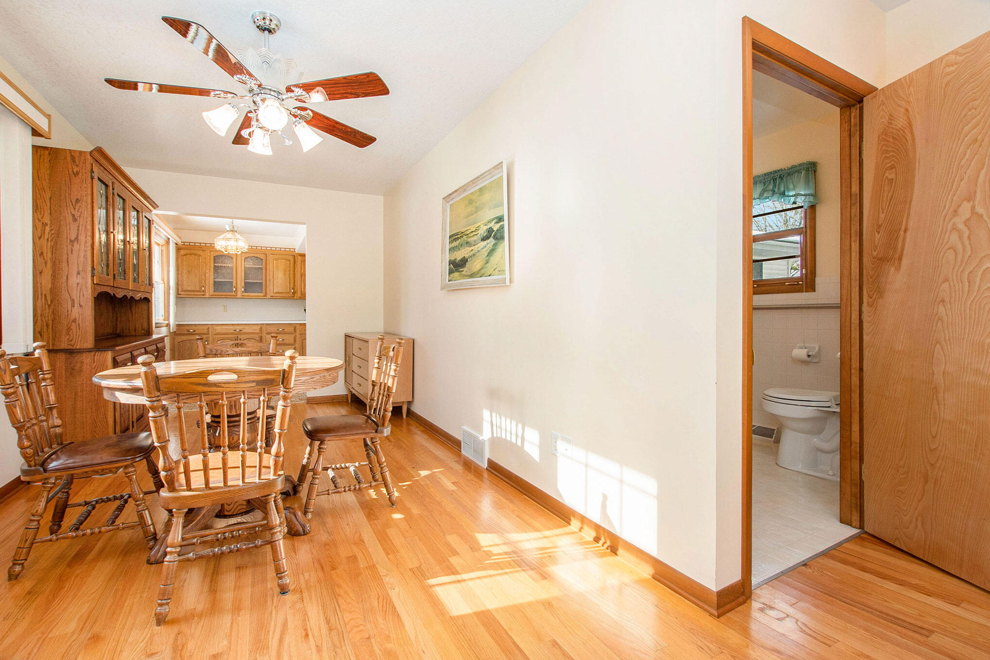 218 South Fruitport Road Spring Lake, MI 49456 - Photo 7 of 31 Dining