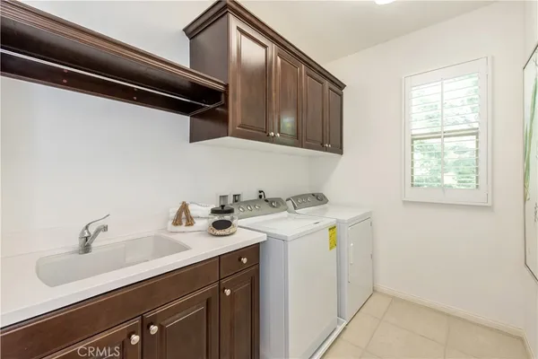 $2,628,000 | 238 Shelbourne, Irvine, CA 92620