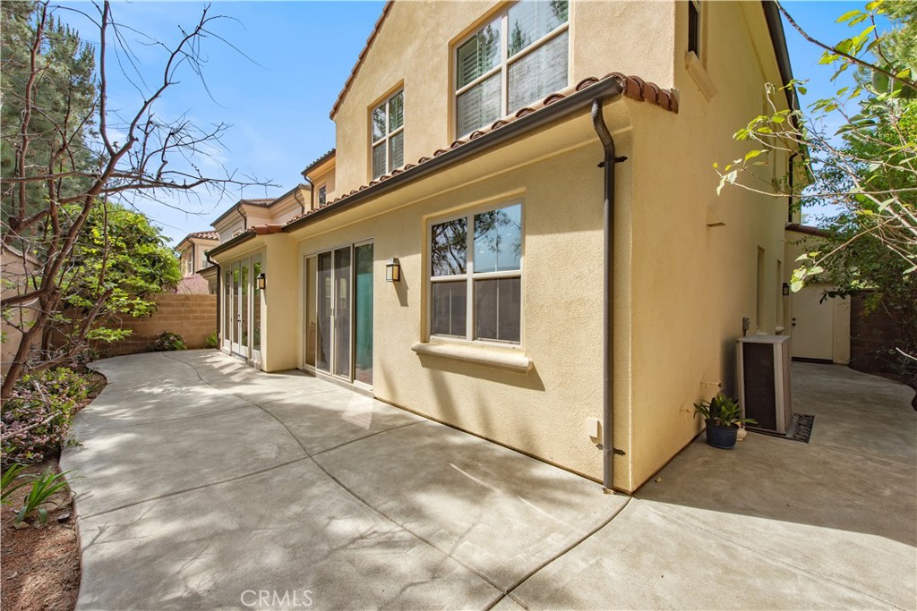 238 Shelbourne Irvine, CA 92620 - Photo 27 of 36