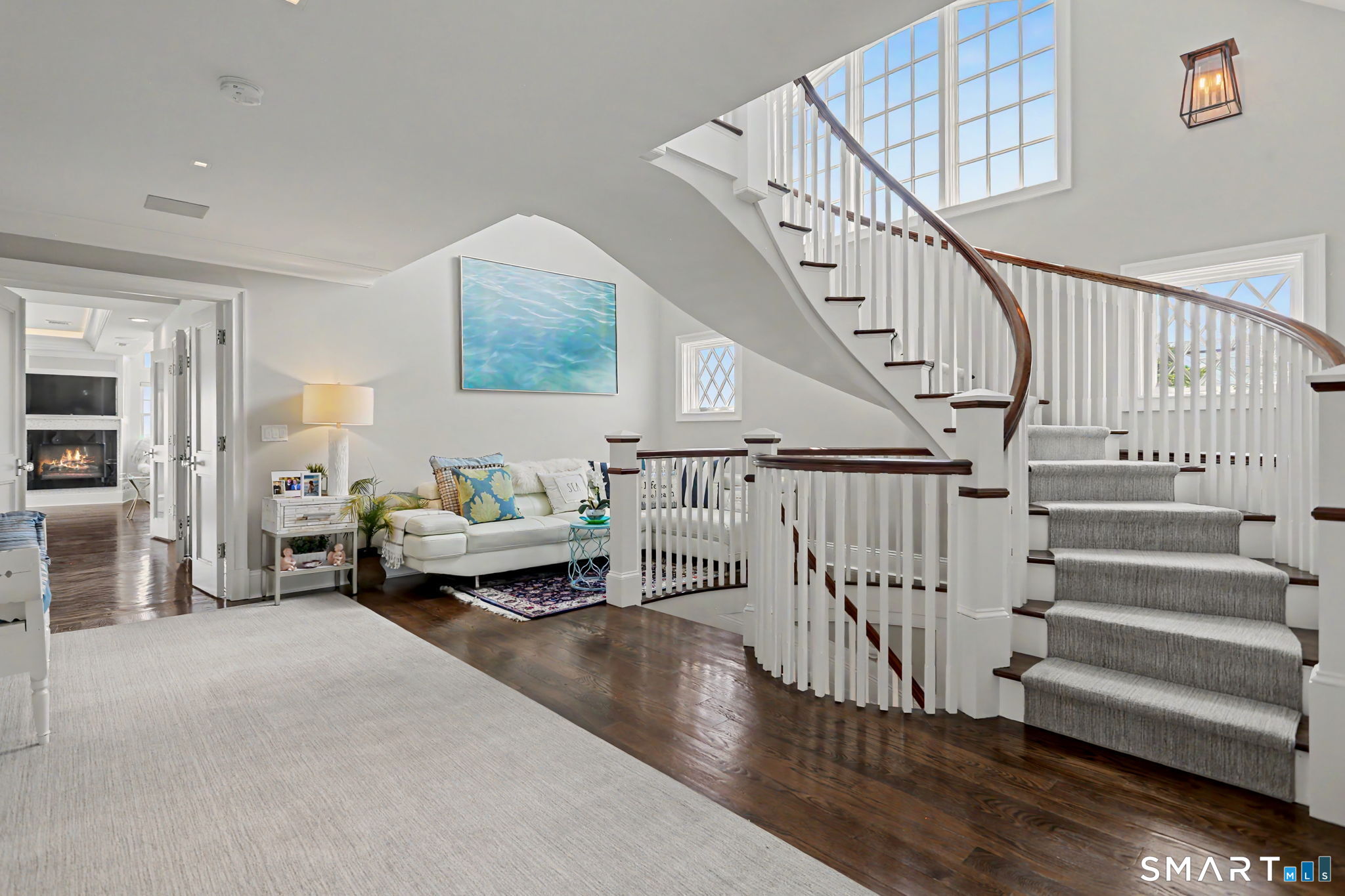1657 Fairfield Beach Road, Unit 1657 Fairfield, CT 06824 - Photo 20 of 38 Second floor foyer