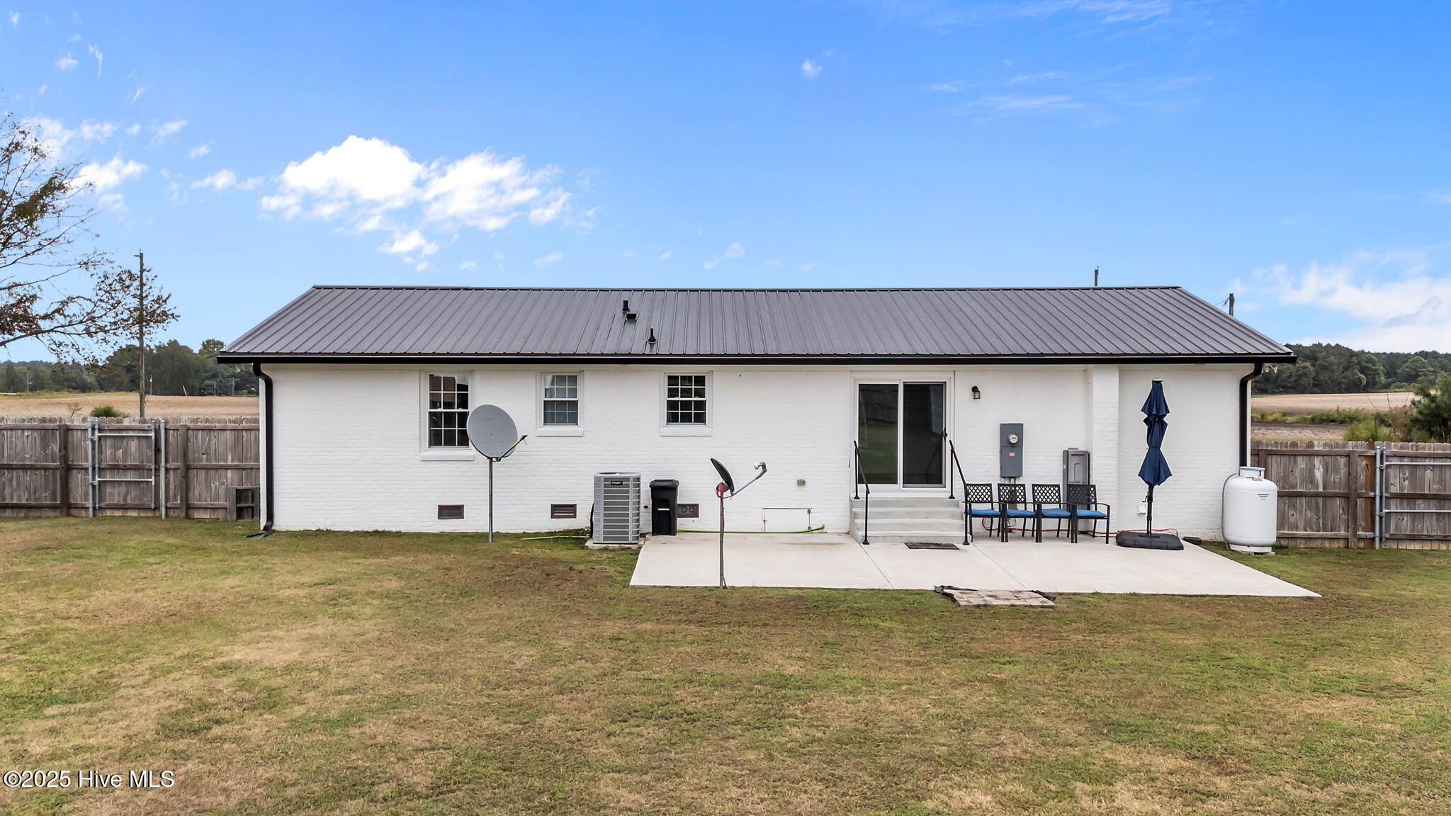 1205 Lane Road Stantonsburg, NC 27883 - Photo 2 of 13 Back