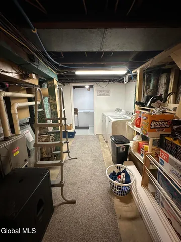 $215,000 | 9 Western Parkway, Schenectady, NY 12304